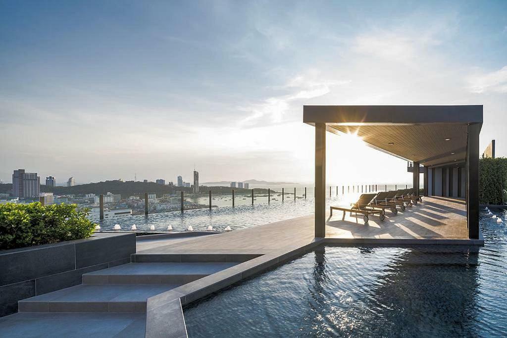 The Base Central Pattaya By Pattaya Holiday Eksteriør billede
