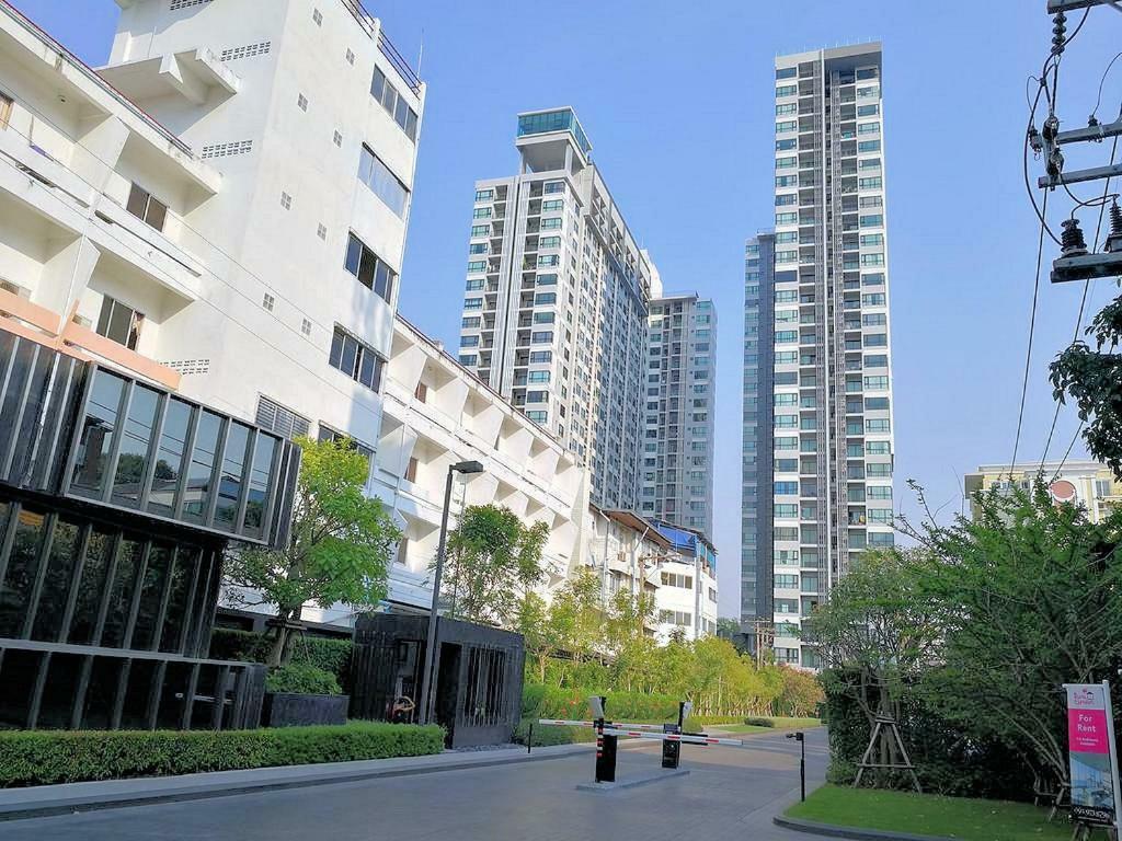 The Base Central Pattaya By Pattaya Holiday Eksteriør billede